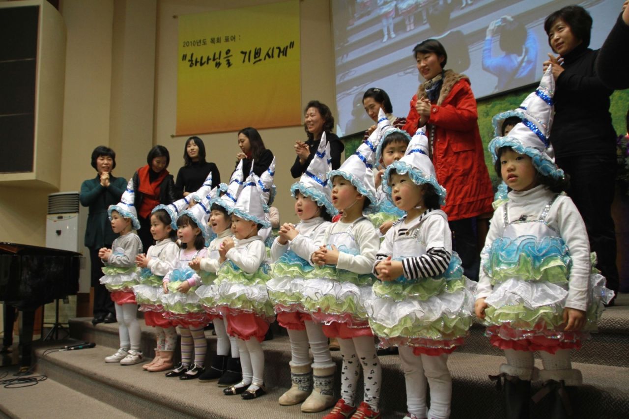 2010 성탄행사 (17).JPG : 2010 성탄기념 교회학교 행사